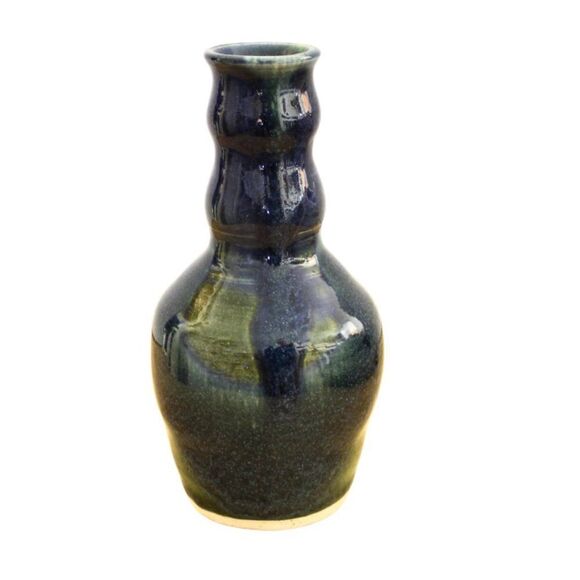 Ceramic Art Vase crafted & signed by Artisan Margaret W. Hughes Blue Green Glaze - Picture 2 of 5